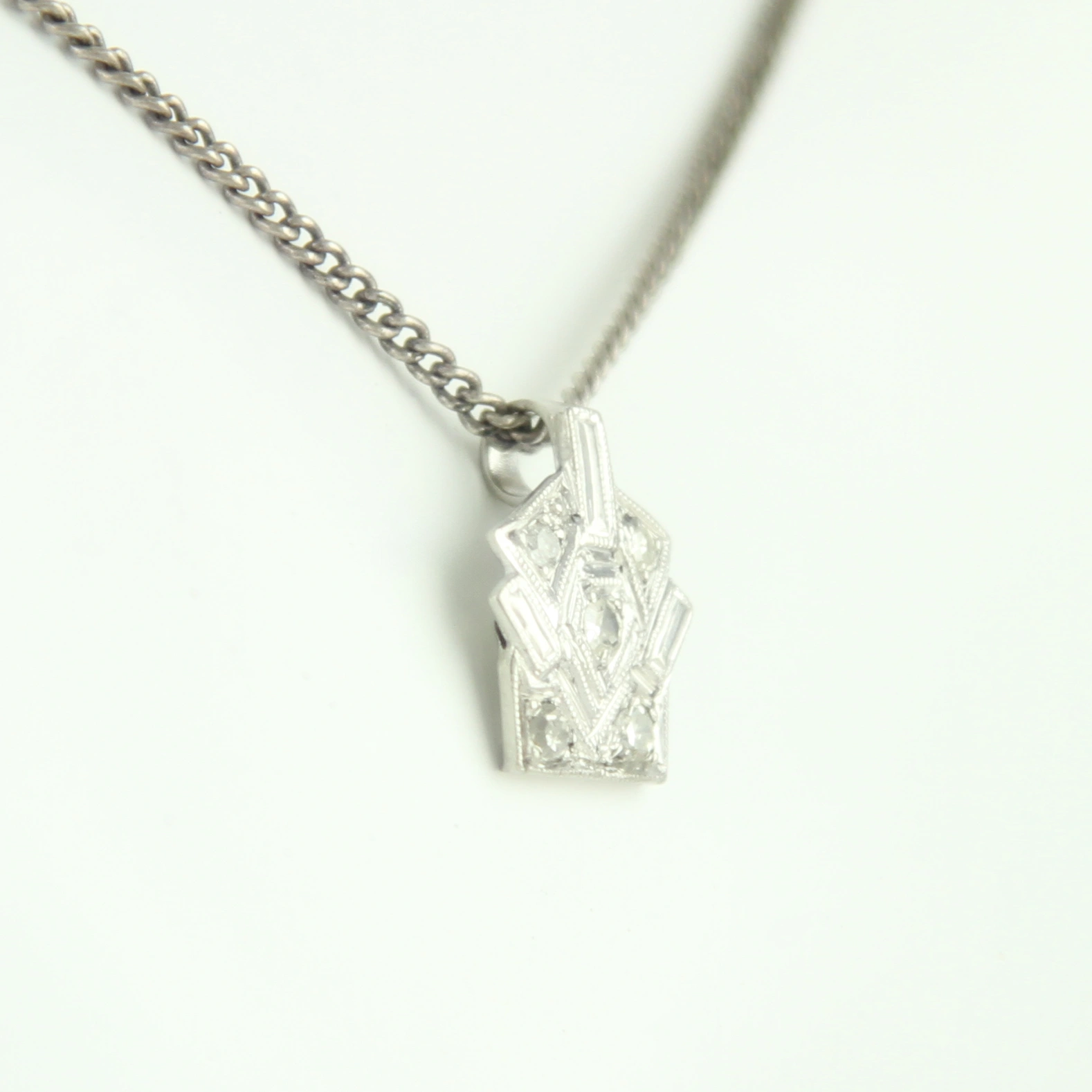 Art Déco Anhänger Platin 0,15ct Diamanten / Altschliff Brillanten – Bild 4