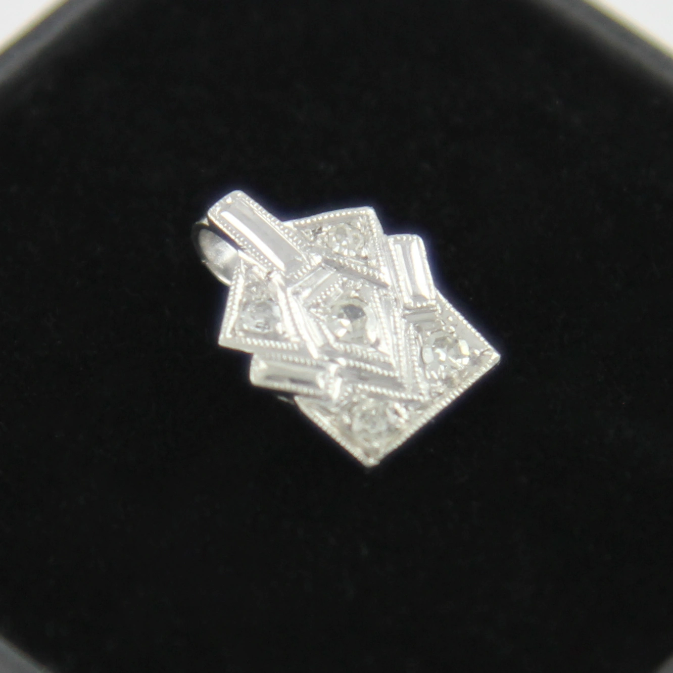 Art Déco Anhänger Platin 0,15ct Diamanten / Altschliff Brillanten