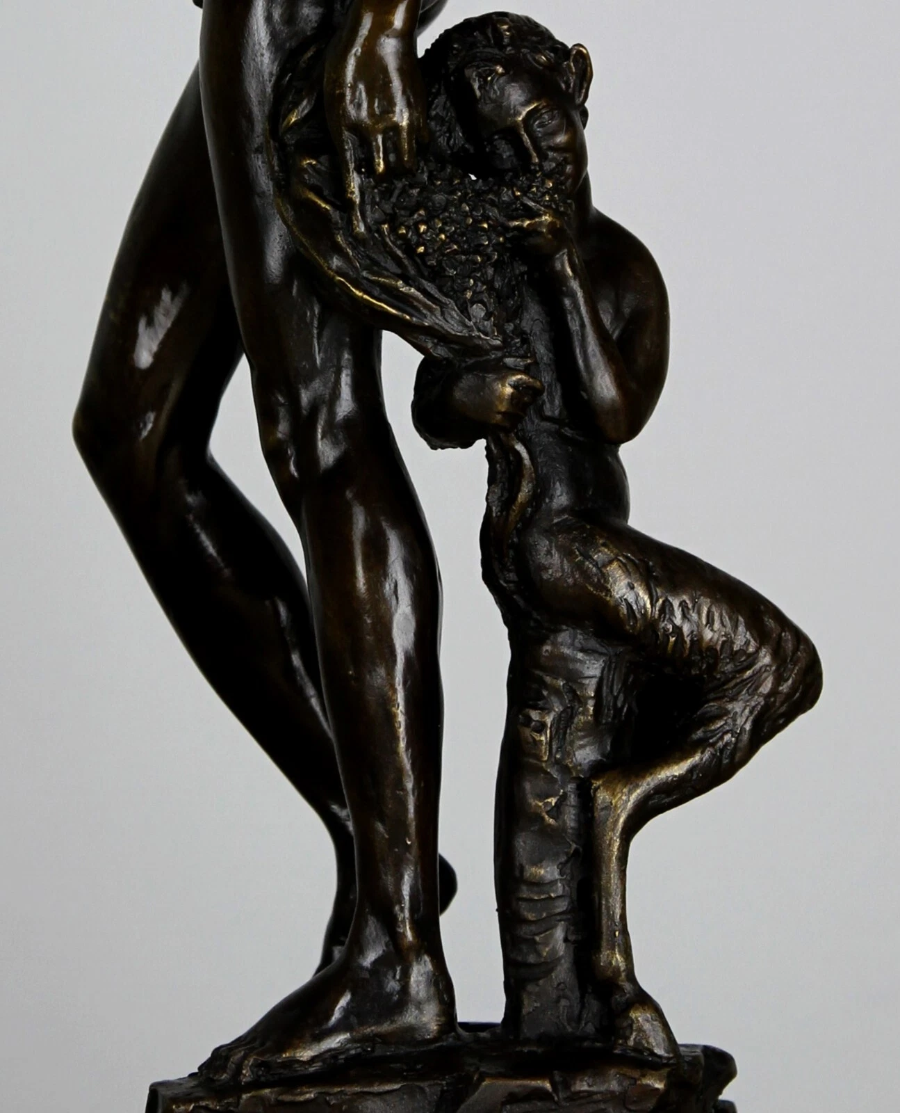 Bronze-Skulptur nach Jewgeni Lancere – Bacchus, ca. 50 cm – Bild 5