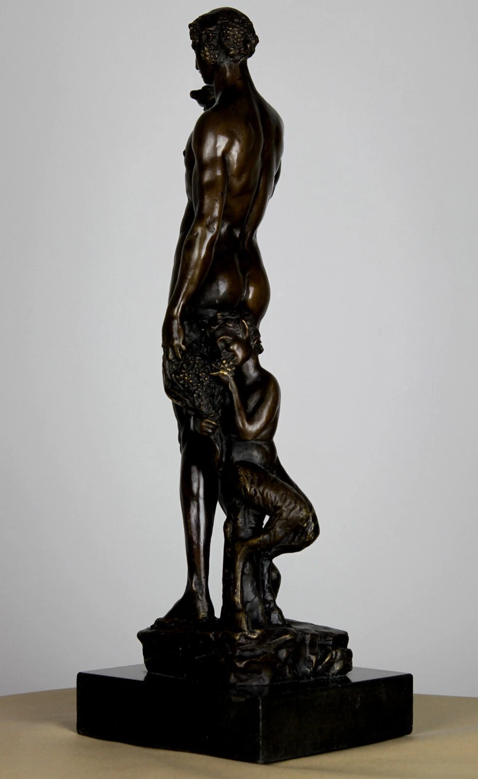 Bronze-Skulptur nach Jewgeni Lancere – Bacchus, ca. 50 cm – Bild 6