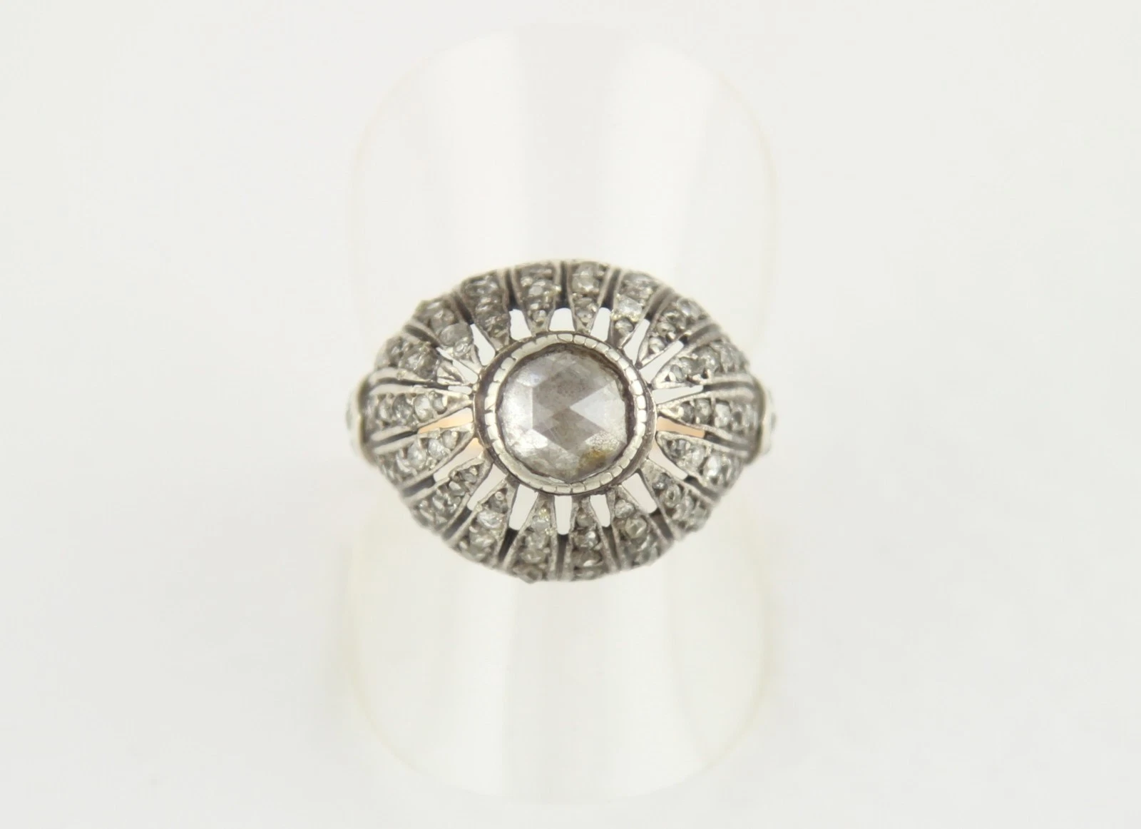 Antiker Ring aus Roségold und Silber mit 93 Altschliff-Diamanten – Bild 3